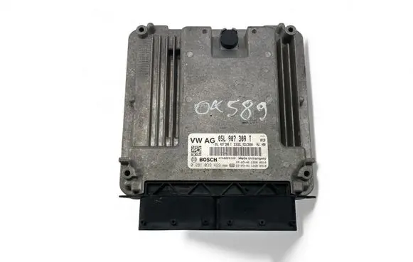 Skoda Kamiq Engine control unit/module ECU 05L907309T 0281039429