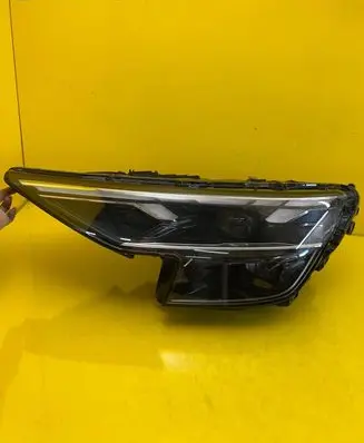 Audi Q8 Headlight/headlamp 4M8941039