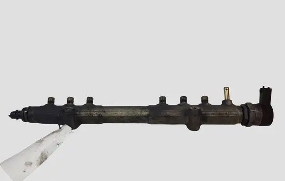 Volvo XC90 Fuel main line pipe 0445215023 30757146