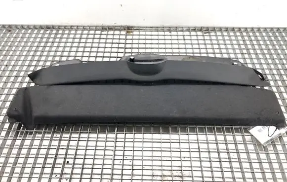 Parcel shelf
