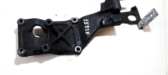 Ford Mondeo MK I Engine mounting bracket 93ff19e708ad