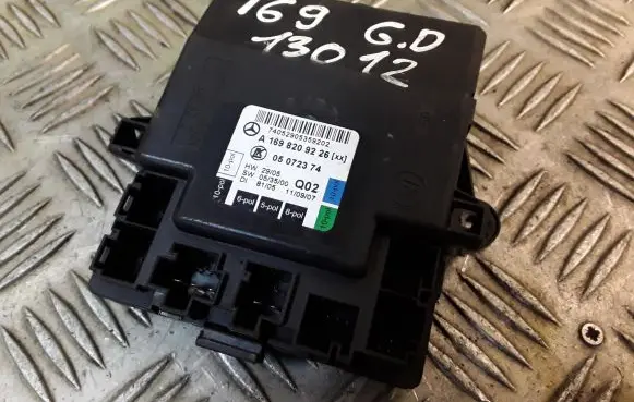 Mercedes-Benz A W169 Door control unit/module 1698209226 A1698209226