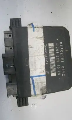 Mercedes-Benz E W210 Door control unit/module 2088201326