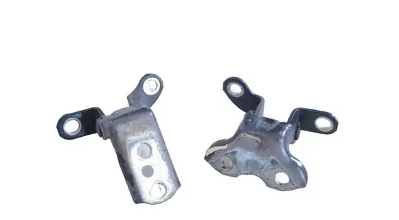 Toyota Prius (XW30) Rear door upper hinge