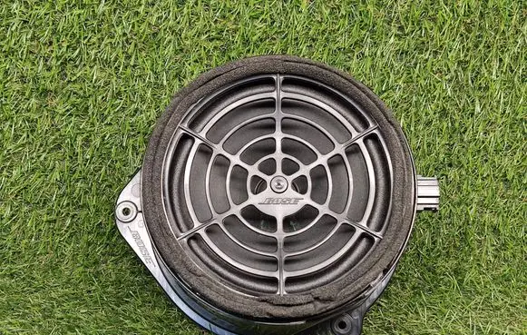 Audi Q7 4L Rear door speaker 4F0035415B
