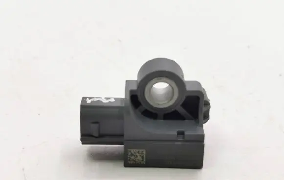 Hyundai Tucson TL Airbag deployment crash/impact sensor 95920B4000 A7015022789 08172015