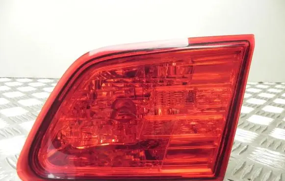 Subaru Legacy Rear/tail lights kOITO42220071 A1107