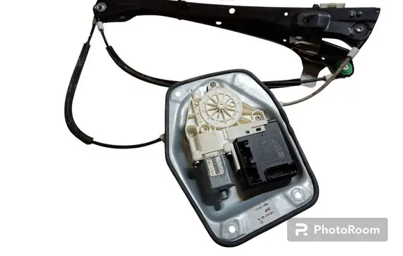 Volkswagen Golf VI Front door window regulator with motor 3C0959793J 1K5837461B