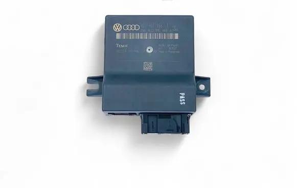 Audi A6 S6 C6 4F Gateway control module 4L0907468B 4L0910468A