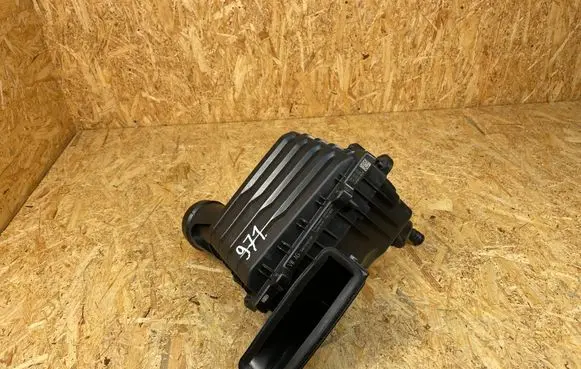 Volkswagen Golf VII Air filter box 5Q0129601BB