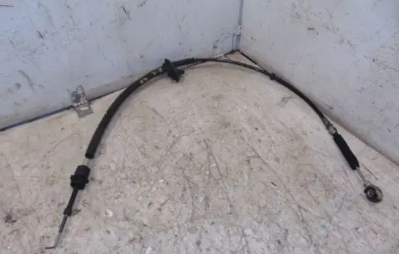 Mercedes-Benz B W245 Gear shift cable linkage A1693700673 A1693700573 A1693700473