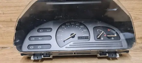 Ford Fiesta Speedometer (instrument cluster) 89FB10848AB