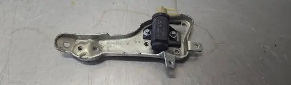 Mercedes-Benz GLE (W166 - C292) Turbo solenoid valve A0091533128