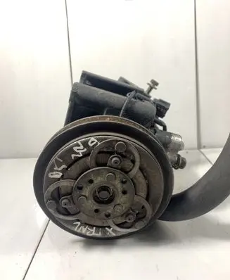 Nissan X-Trail T30 Air conditioning (A/C) compressor (pump) 583061275