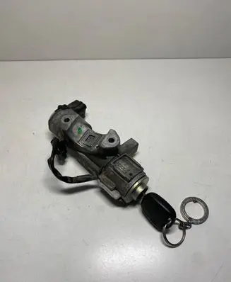 Toyota Avensis T250 Ignition lock 450200504
