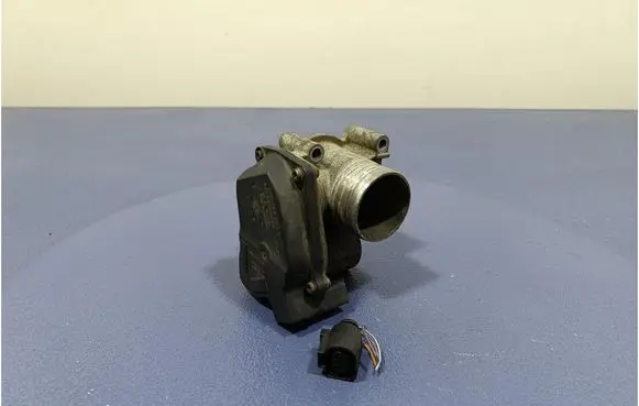 Skoda Fabia Mk2 (5J) Throttle body valve 03D133062E