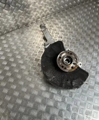 Mercedes-Benz GLE AMG (W166 - C292) Front wheel hub spindle knuckle 16609