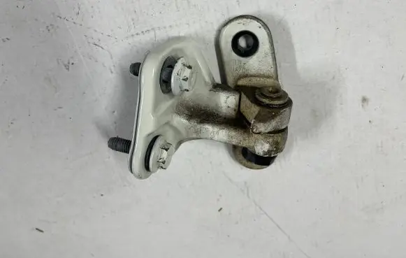 Mercedes-Benz B W246 W242 Rear door upper hinge