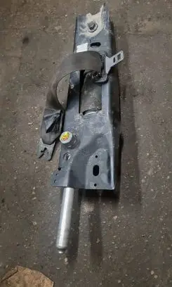 Volvo XC70 Front seatbelt 39811480