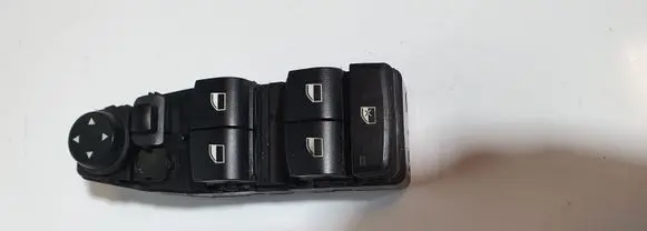 BMW 5 F10 F11 Electric window control switch 9180556