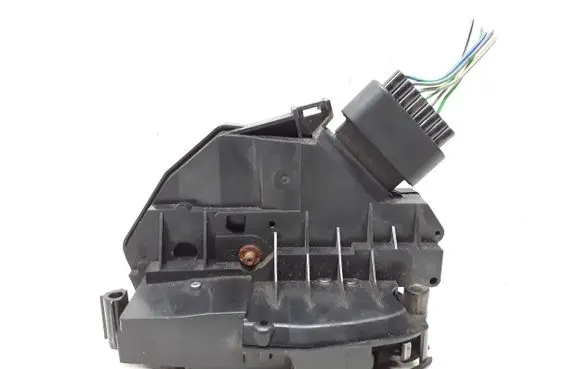 Volvo V60 Front door lock 31301740