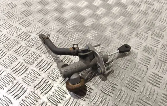 Hyundai i20 (PB PBT) Master brake cylinder 73016