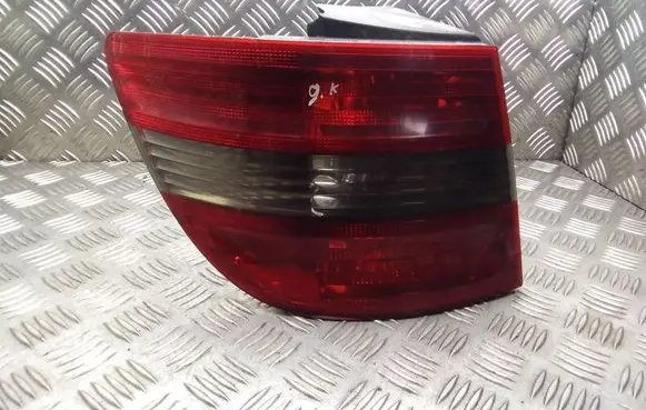 Mercedes-Benz B W245 Rear/tail lights A1698202364
