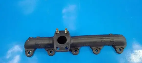 Volvo V50 Exhaust manifold