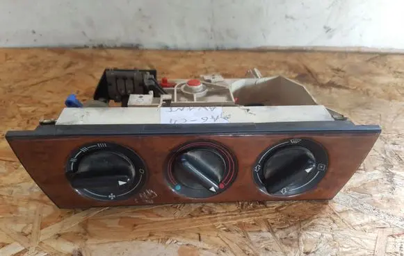 Audi A6 S6 C4 4A Climate control unit 4A0959511
