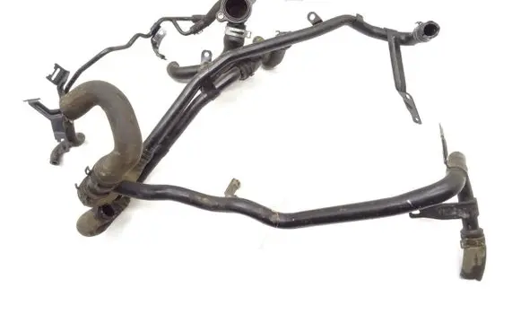 Engine coolant pipe/hose