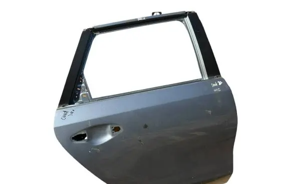 KIA Ceed Rear door