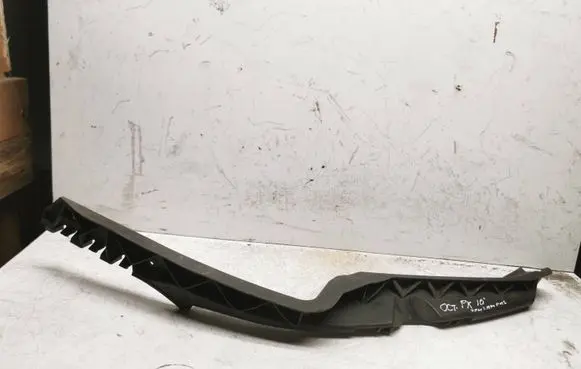 Skoda Octavia Mk2 (1Z) Front bumper mounting bracket 1Z0807183C
