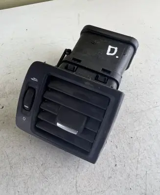 Volvo V50 Dashboard side air vent grill/cover trim 39888290 506002