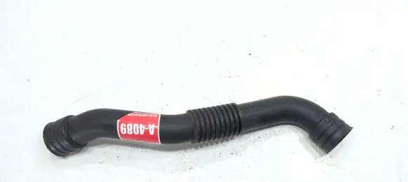 Volkswagen PASSAT B5.5 Breather hose/pipe 038103493AD