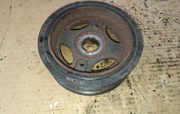 Suzuki Baleno IV Crankshaft pulley 60321A