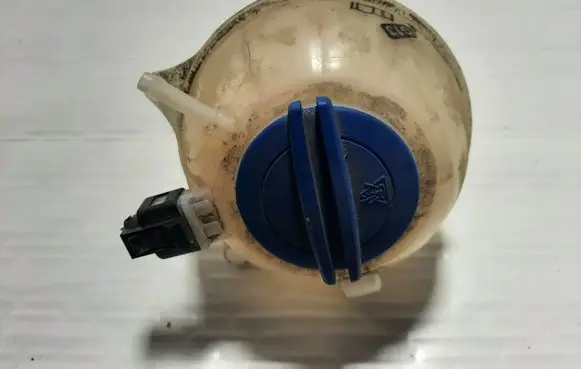 Seat Ibiza IV (6J,6P) Coolant expansion tank/reservoir 6R0121407B