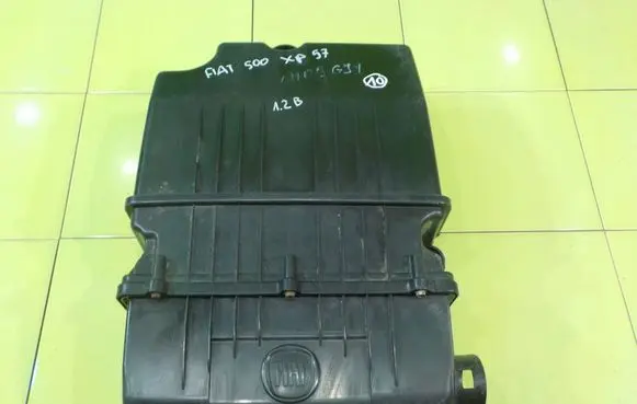 Fiat 500 Air filter box 
