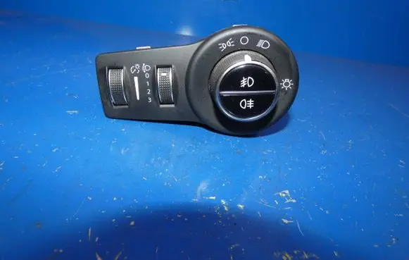 Fiat 500X Light switch 07356273050