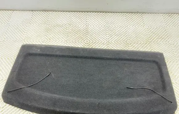 Volkswagen Golf V Parcel shelf 1K6863533