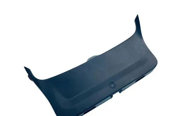 Tailgate trim