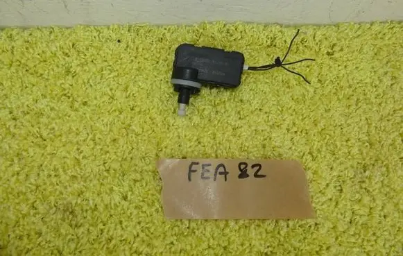 Opel Corsa D Headlight level adjustment motor 05H53B
