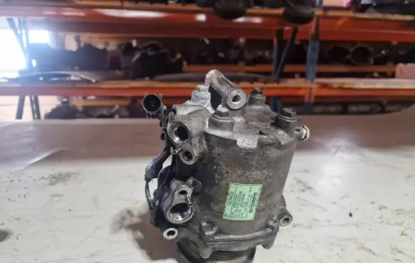 Mitsubishi Grandis Air conditioning (A/C) compressor (pump) 7813A010