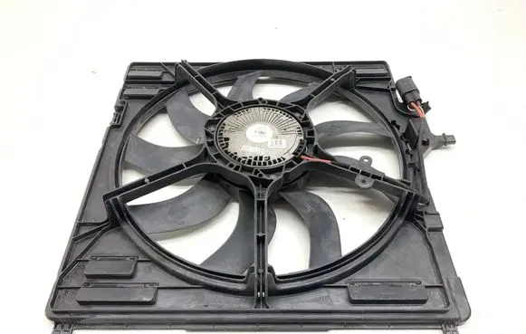 BMW X5 E70 Fan impeller 7594609 6726056201