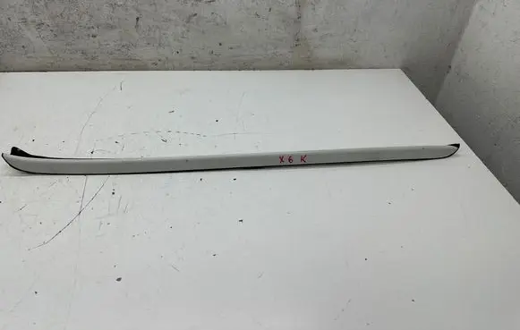 BMW X6 M Windshield trim 482371