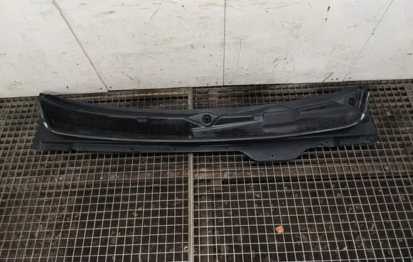 Ram 1500 Wiper trim 68299452AE P68299452AE