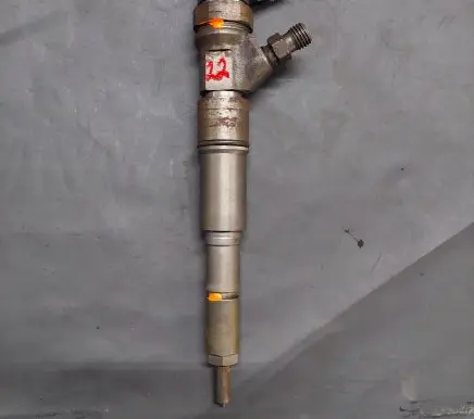 BMW 5 E60 E61 Fuel injector 0445110209 7794435