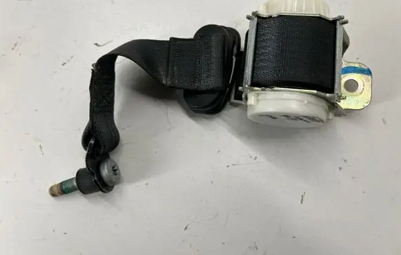 Jeep Compass Rear seatbelt P6EJ56DX9AE 204173R 005323030305
