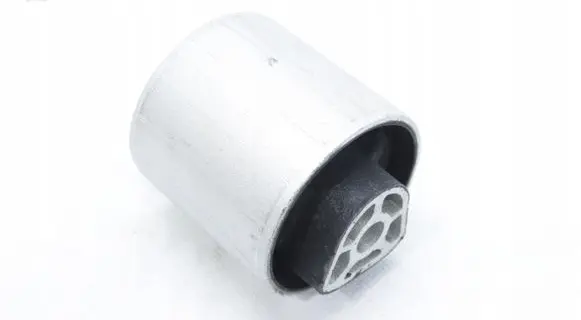 BMW X6 F16 Front wishbone bush 6851693