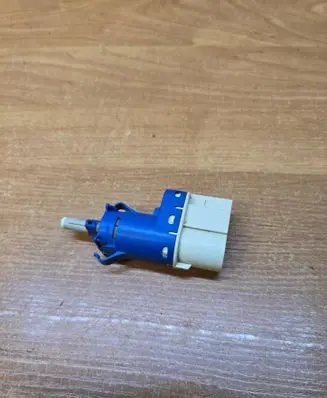 Brake pedal sensor switch