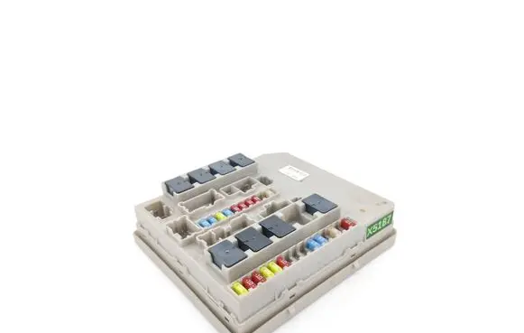 Renault Clio III Fuse module 902663A